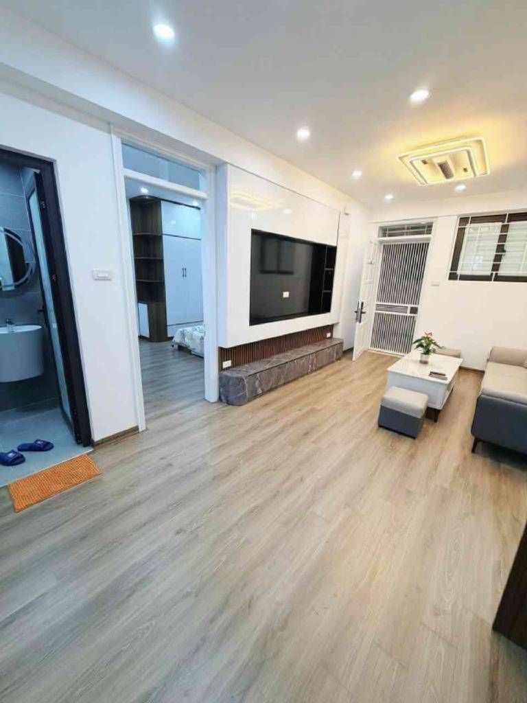 Bán nhà Vĩnh Hoàng - diện tích 62m2 13 tầng - ô tô đỗ chân tòa nhà - giá 4,85 tỷ