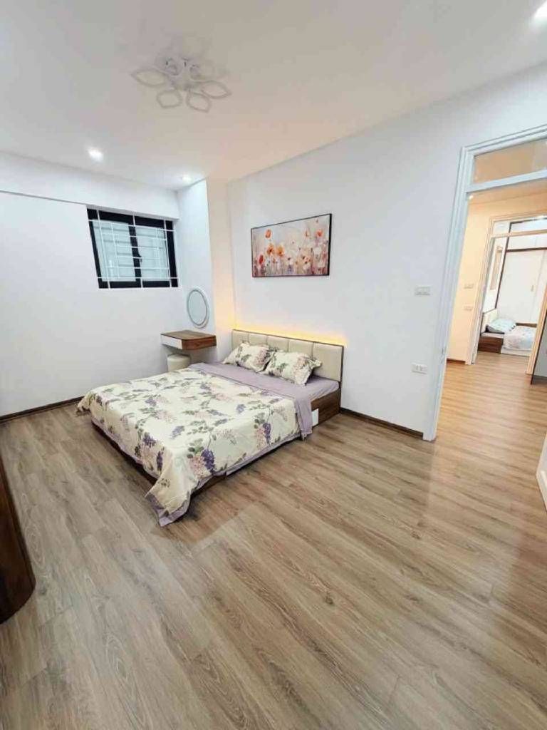 Bán nhà Vĩnh Hoàng - diện tích 62m2 13 tầng - ô tô đỗ chân tòa nhà - giá 4,85 tỷ