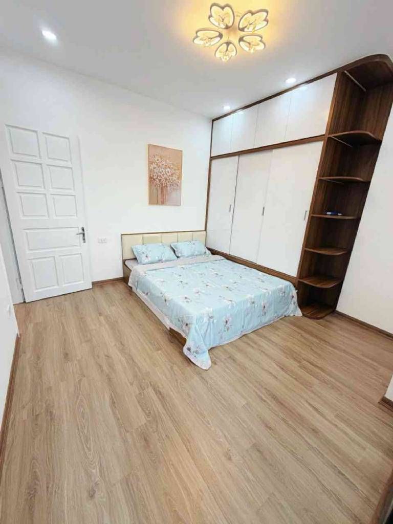 Bán nhà Vĩnh Hoàng - diện tích 62m2 13 tầng - ô tô đỗ chân tòa nhà - giá 4,85 tỷ