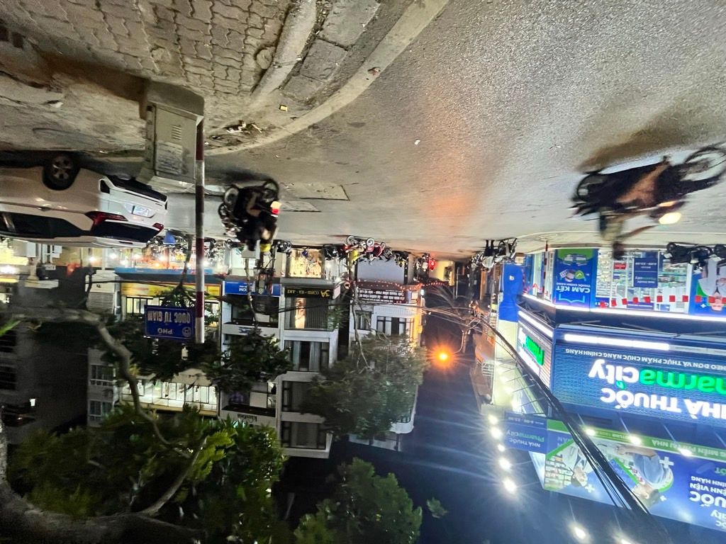 Bán nhà Quốc Tử Giám - diện tích 18m2 3 tầng - Mặt tiền 5.1m - giá 12,8 tỷ