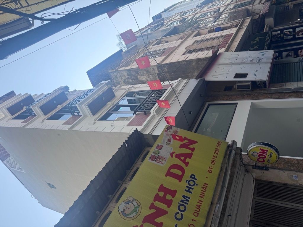 Bán nhà Quan Nhân - diện tích 20,1m2 6 tầng - Sổ đỏ chính chủ - giá 9,8 tỷ