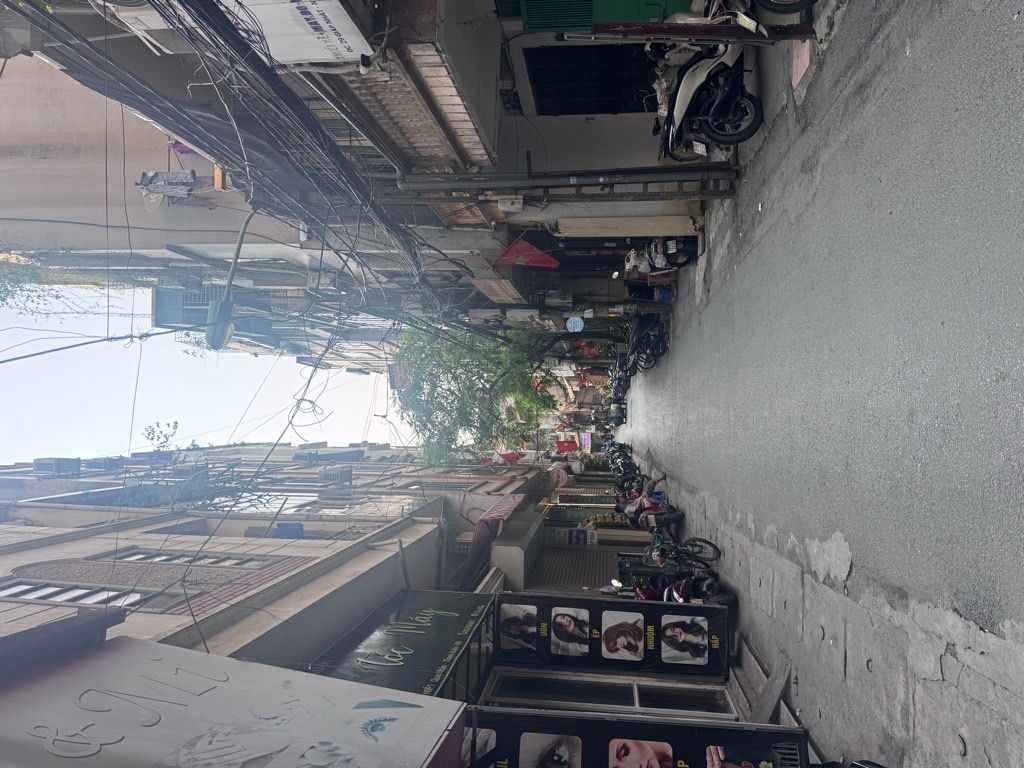 Bán nhà Quan Nhân - diện tích 20,1m2 6 tầng - Sổ đỏ chính chủ - giá 9,8 tỷ