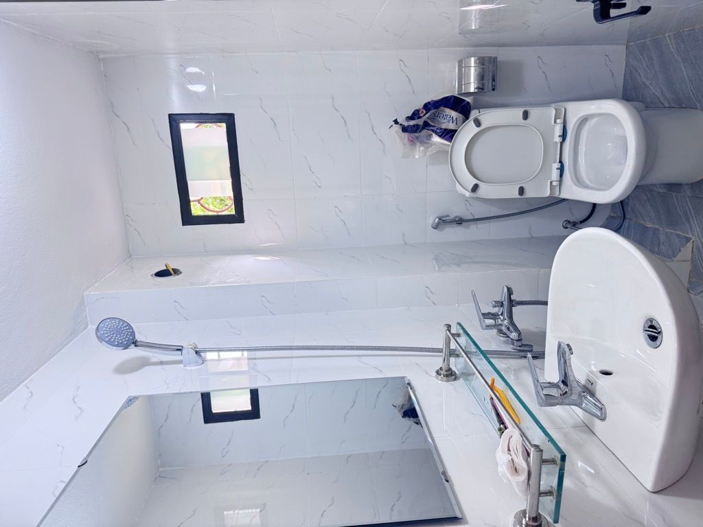 Bán nhà Quan Nhân - diện tích 20,1m2 6 tầng - Sổ đỏ chính chủ - giá 9,8 tỷ