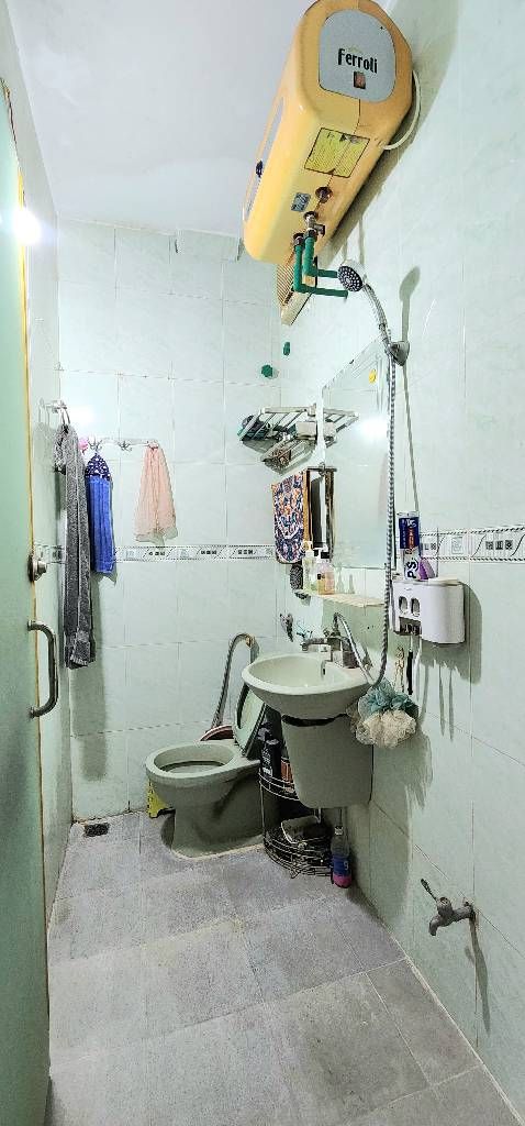 Bán nhà Hồng Mai - diện tích 24m2 6 tầng - 3 mặt thoáng - giá 6,5 tỷ