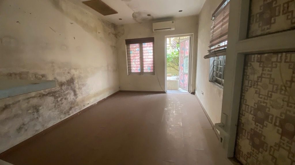 Bán nhà Nam Dư - diện tích 57.3m2 2 tầng - Bán đất tặng nhà - giá 5,1 tỷ