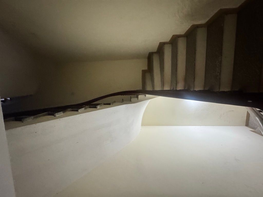 Bán nhà Lĩnh Nam - diện tích 62,1m2 6 tầng - Ô tô tránh đỗ - giá 13,3 tỷ