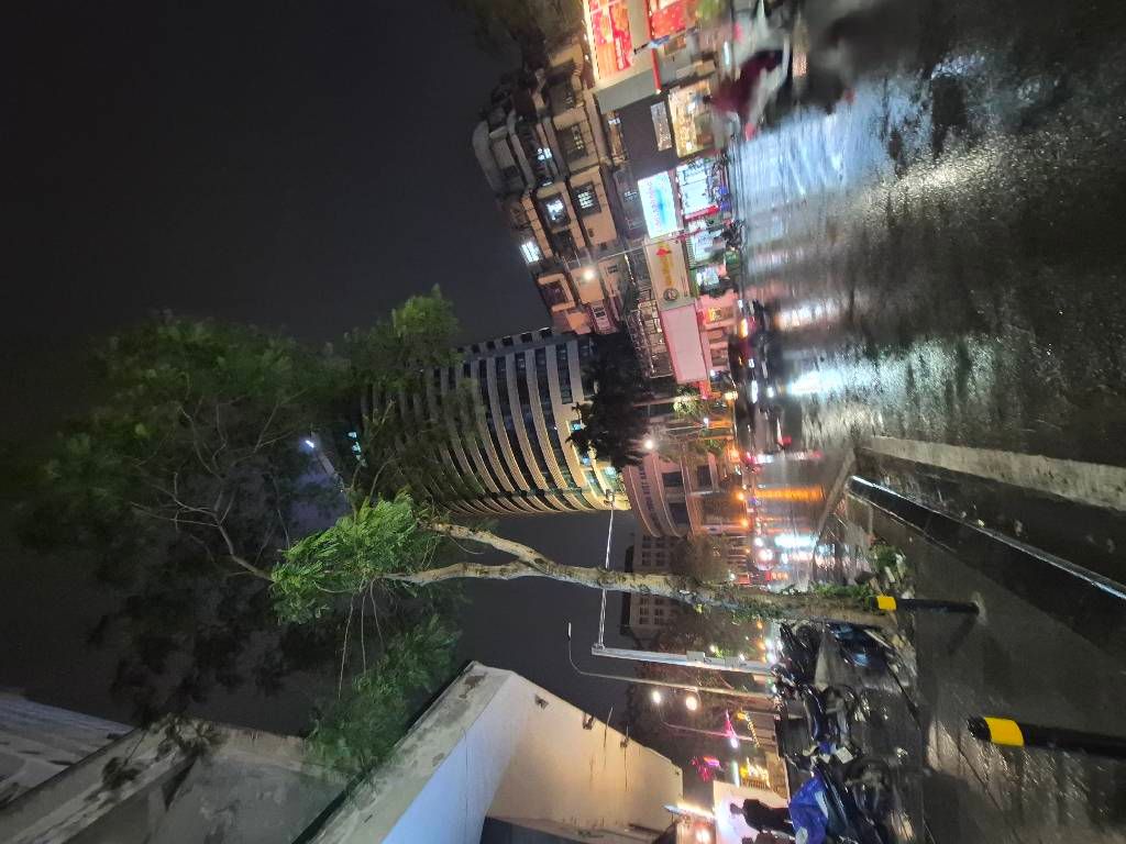 Bán nhà Nguyễn Chí Thanh - diện tích 120m2 19 tầng - Căn góc hiếm - giá 10,5 tỷ