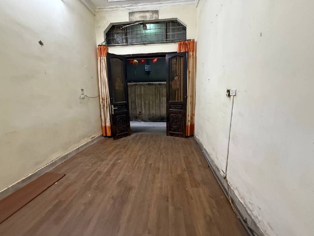 Bán nhà Thổ Quan - diện tích 28,1m2 3 tầng - ngõ ba gác - giá 7,25 tỷ