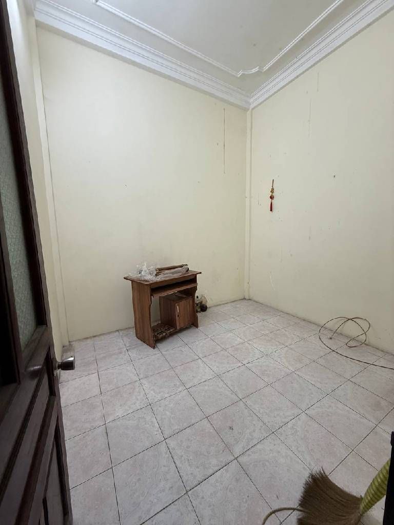 Bán nhà Thổ Quan - diện tích 28,1m2 3 tầng - ngõ ba gác - giá 7,25 tỷ