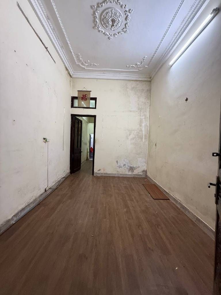 Bán nhà Thổ Quan - diện tích 28,1m2 3 tầng - ngõ ba gác - giá 7,25 tỷ