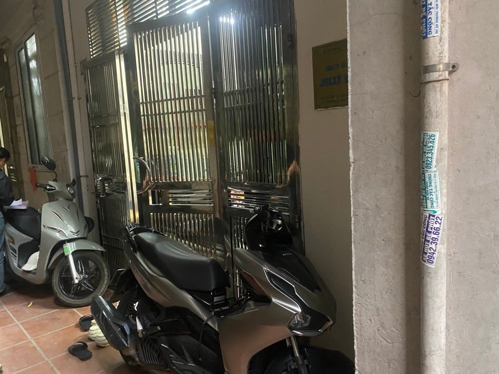 Bán nhà Cát Linh - diện tích 25,1m2 4 tầng - Cực Hiếm - giá 6,7 tỷ