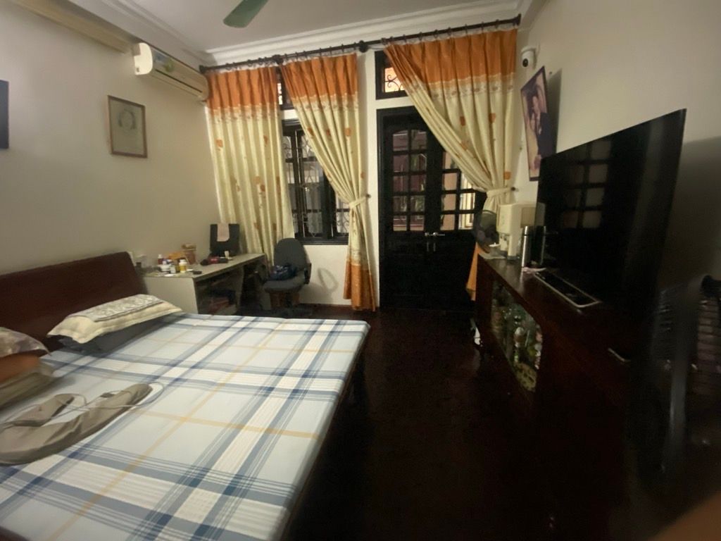 Bán nhà Cát Linh - diện tích 25,1m2 4 tầng - Cực Hiếm - giá 6,7 tỷ