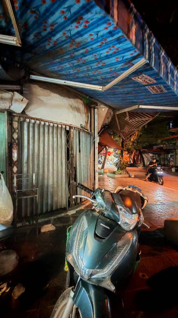 Bán nhà Tân Mai - diện tích 24.2m2 1 tầng - ô tô tránh - giá 20 tỷ