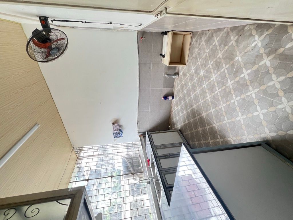 Bán nhà Tam Trinh - diện tích 69.4m2 3 tầng - ô tô tránh - giá 5,6 tỷ