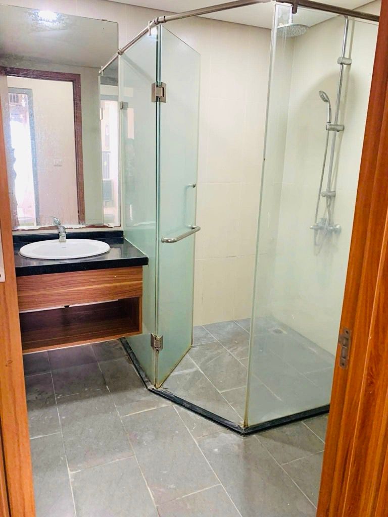 Bán nhà Trường Chinh - diện tích 94.3m2 10 tầng - Căn hộ 2 ngủ - giá 8,6 tỷ