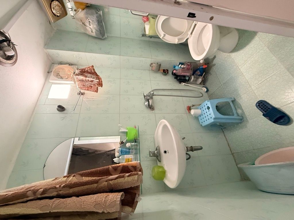 Bán nhà Nguyễn Chính - diện tích 24m2 5 tầng - ô tô tránh - giá 4,3 tỷ