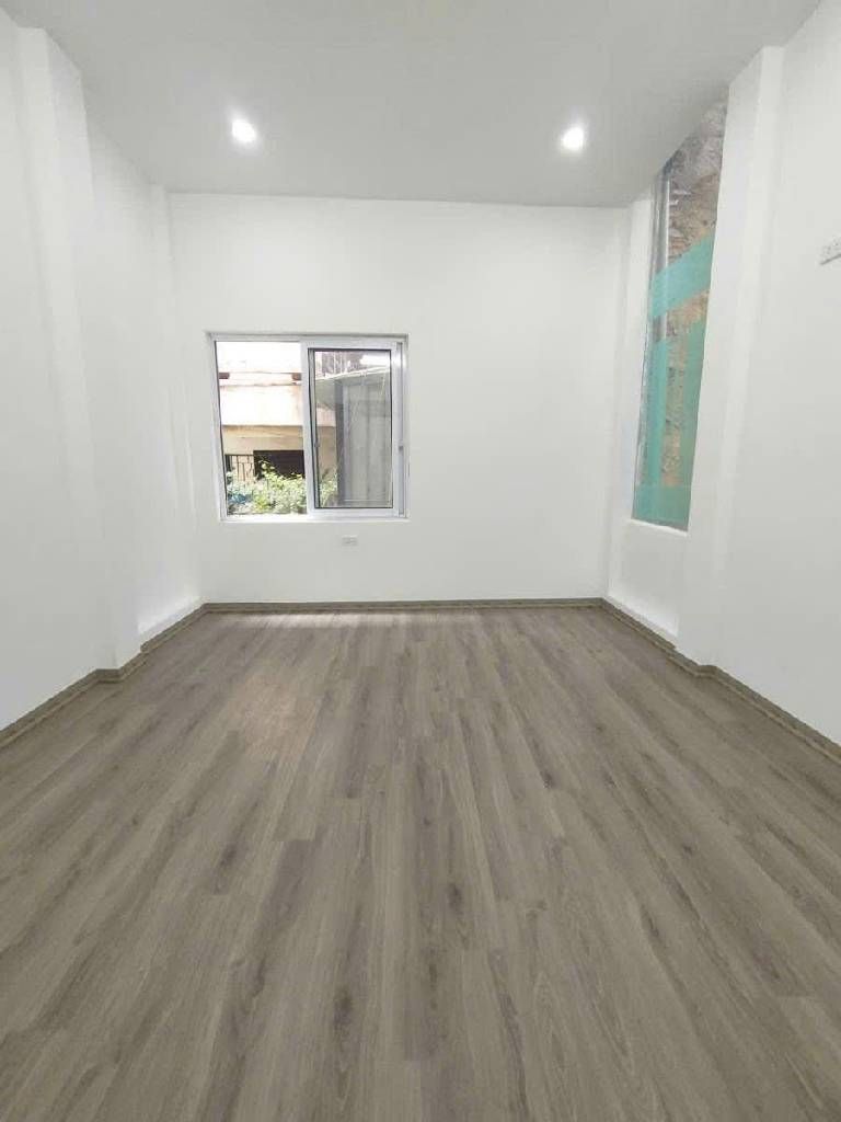 Bán nhà Yên Lãng - diện tích 34m2 3 tầng - Ngõ thông - giá 10,5 tỷ