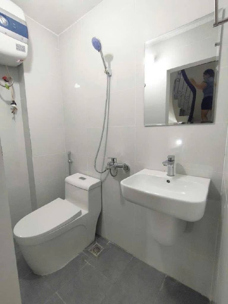 Bán nhà Yên Lãng - diện tích 34m2 3 tầng - Ngõ thông - giá 10,5 tỷ