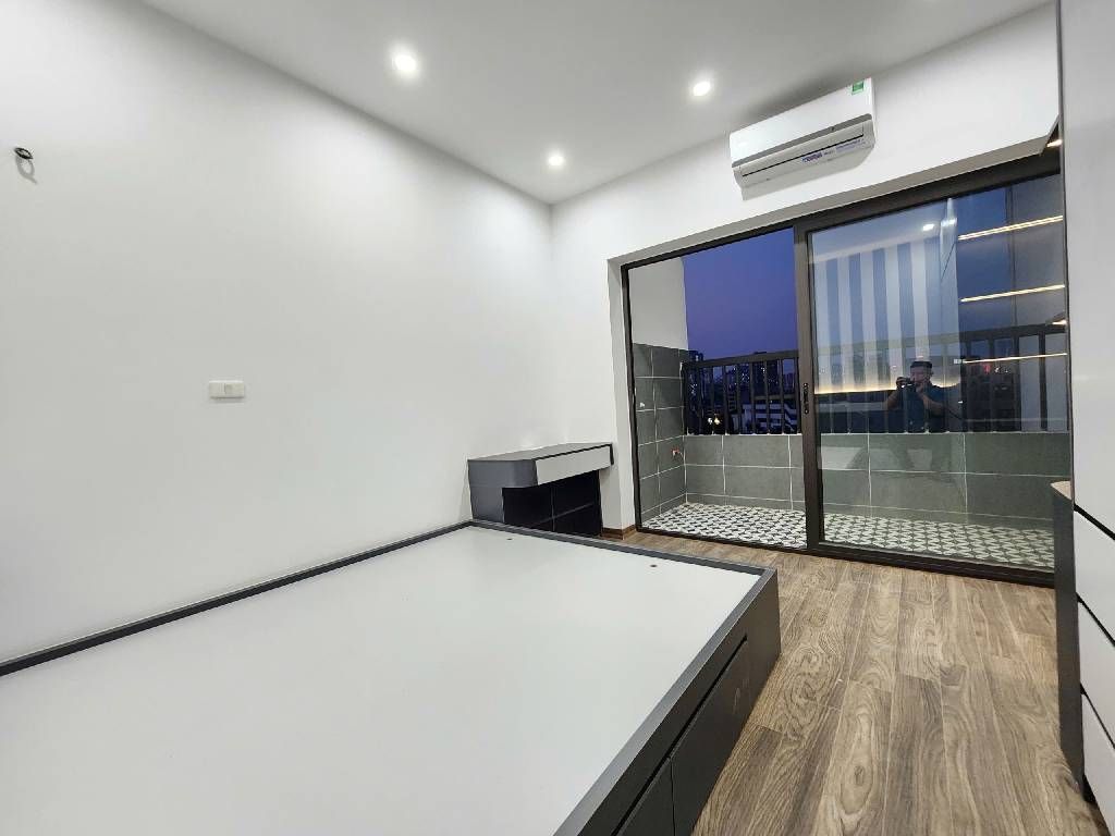 Bán nhà Hoàng Đạo Thành - diện tích 66.2m2 15 tầng - Lô góc, nội thất đẹp - giá 5,75 tỷ