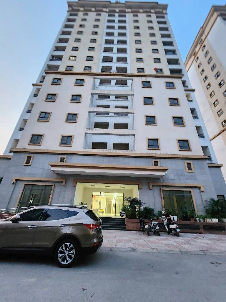 Bán nhà Hoàng Đạo Thành - diện tích 66.2m2 15 tầng - Lô góc, nội thất đẹp - giá 5,75 tỷ