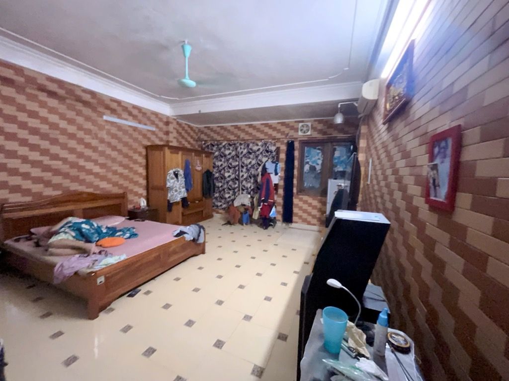Bán nhà Ngõ Tô Hoàng - diện tích 74m2 6 tầng - 2 mặt ngõ - giá 18,3 tỷ