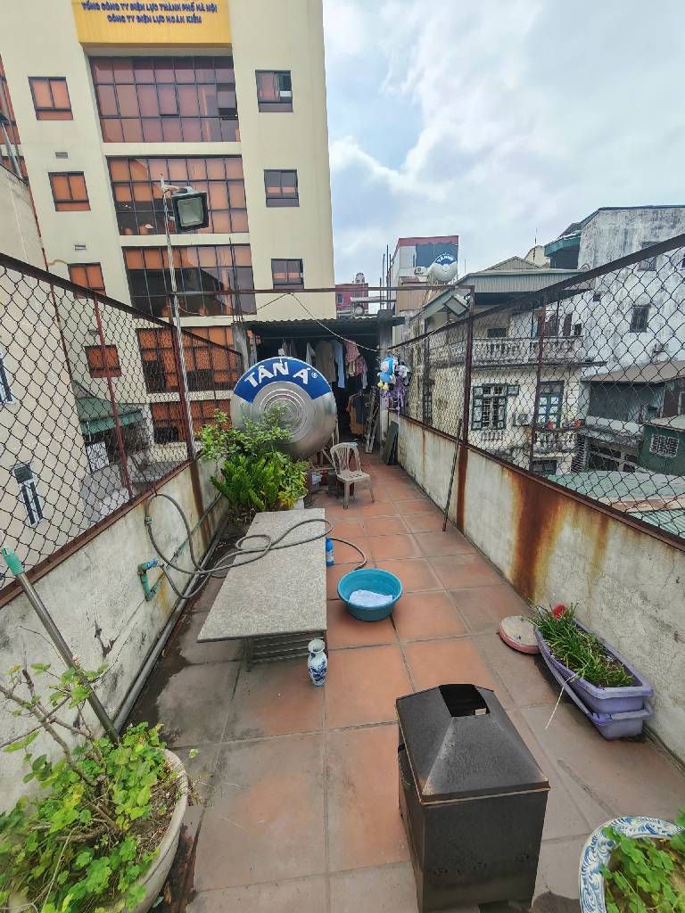 Bán nhà Tôn Đức Thắng - diện tích 27m2 5 tầng - Lô góc 3 mặt thoáng - giá 15,8 tỷ