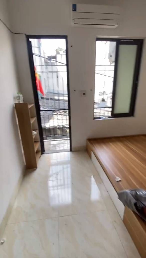 Bán nhà Đông Thiên - diện tích 31m2 3 tầng - gần ô tô - giá 3 tỷ