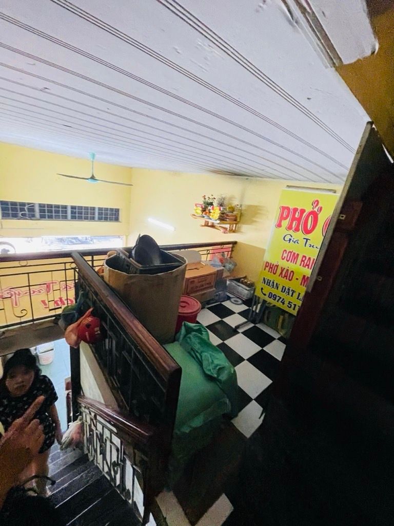 Bán nhà Tân Mai - diện tích 13,8m2 3 tầng - Ô TÔ TRÁNH - giá 12 tỷ