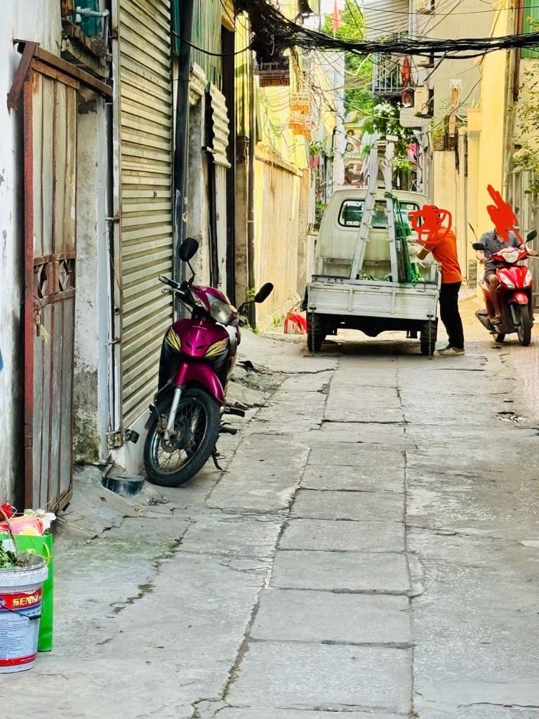 Bán nhà Lĩnh Nam - diện tích 32m2 2 tầng - mặt ngõ ô tô - giá 4,6 tỷ