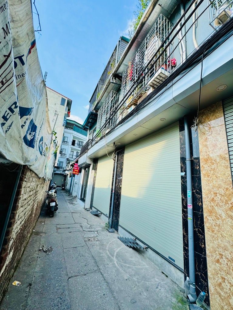 Bán nhà Lĩnh Nam - diện tích 32m2 2 tầng - mặt ngõ ô tô - giá 4,6 tỷ