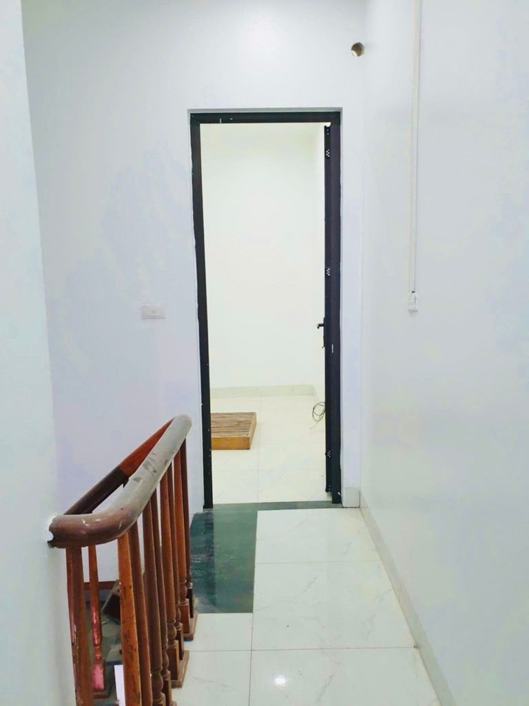 Bán nhà Lĩnh Nam - diện tích 32m2 2 tầng - mặt ngõ ô tô - giá 4,6 tỷ