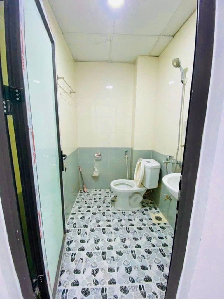 Bán nhà Lĩnh Nam - diện tích 32m2 2 tầng - mặt ngõ ô tô - giá 4,6 tỷ