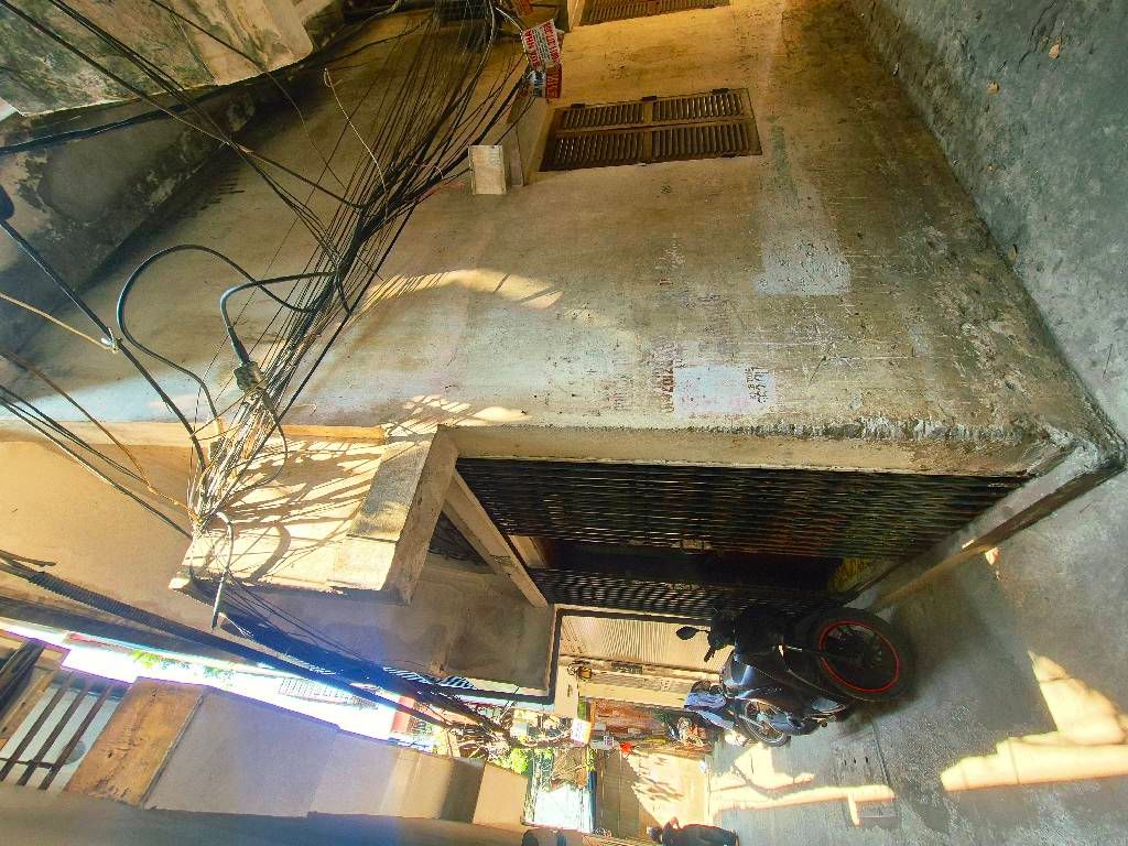 Bán nhà Kiến Thiết - diện tích 38m2 3 tầng - Ô TÔ GẦN - giá 8,9 tỷ