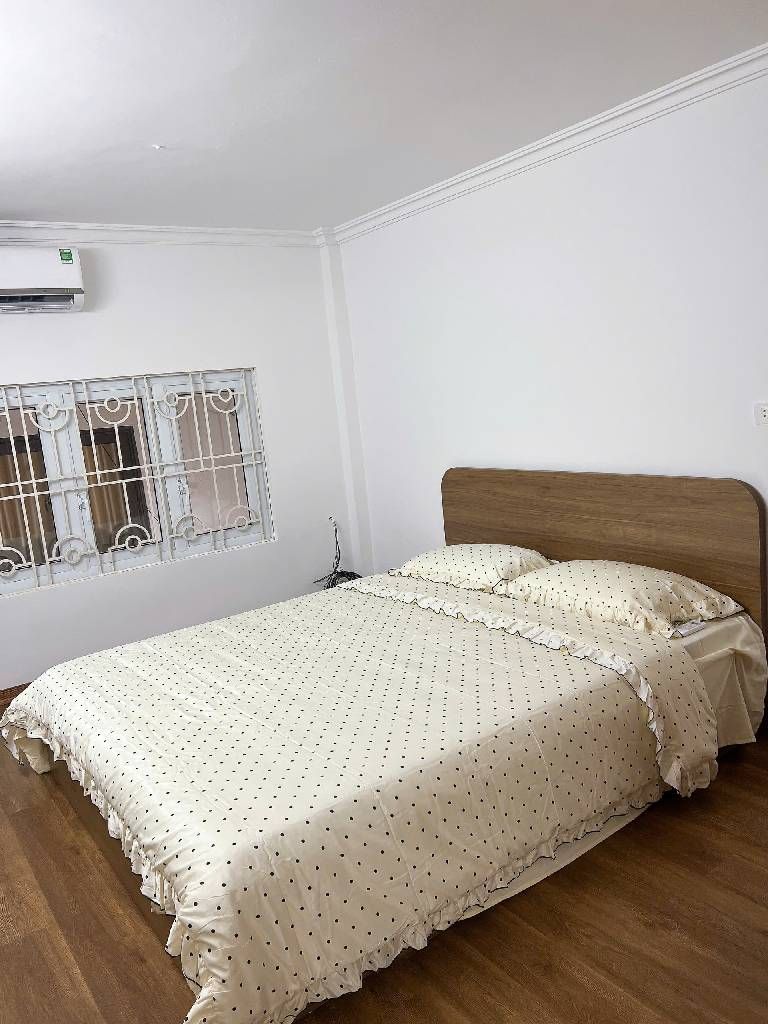 Bán nhà Ngõ Văn Chương - diện tích 22.9m2 4 tầng - Nhà dân xây chắc chắn, 2 mặt ngõ 2 thoáng - giá 6,3 tỷ