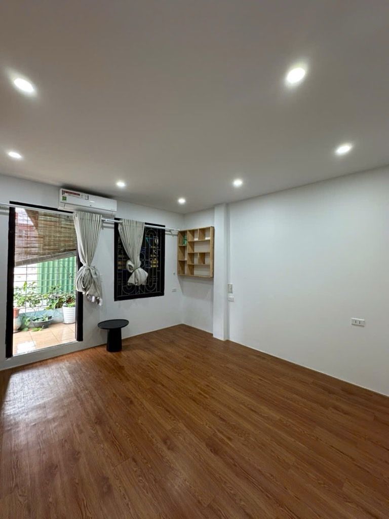 Bán nhà Minh Khai - diện tích 25m2 5 tầng - LÔ GÓC - NHÀ ĐẸP Ở LUÔN - giá 5,99 tỷ