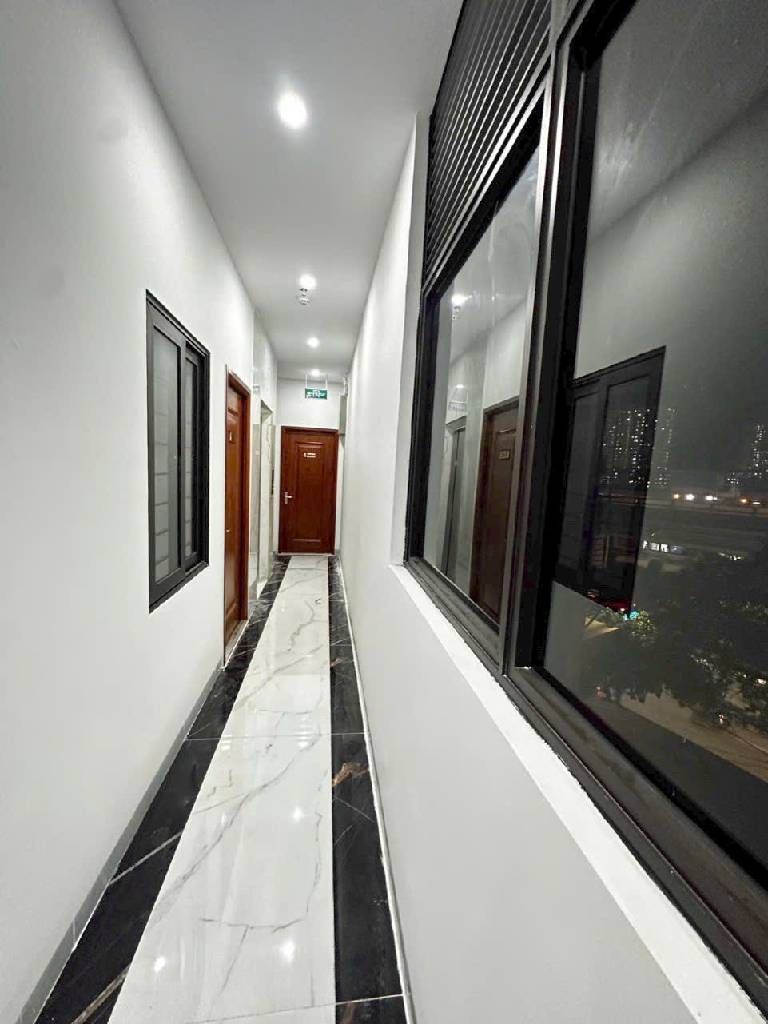 Bán nhà Giải Phóng - diện tích 75m2 7 tầng - Thang máy - giá 15,9 tỷ