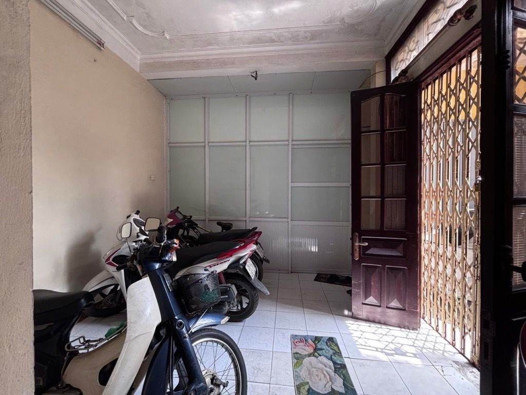 Bán nhà Lê Duẩn - diện tích 32.6m2 5 tầng - Nhà nhỏ dòng tiền, sát phố - giá 5,9 tỷ