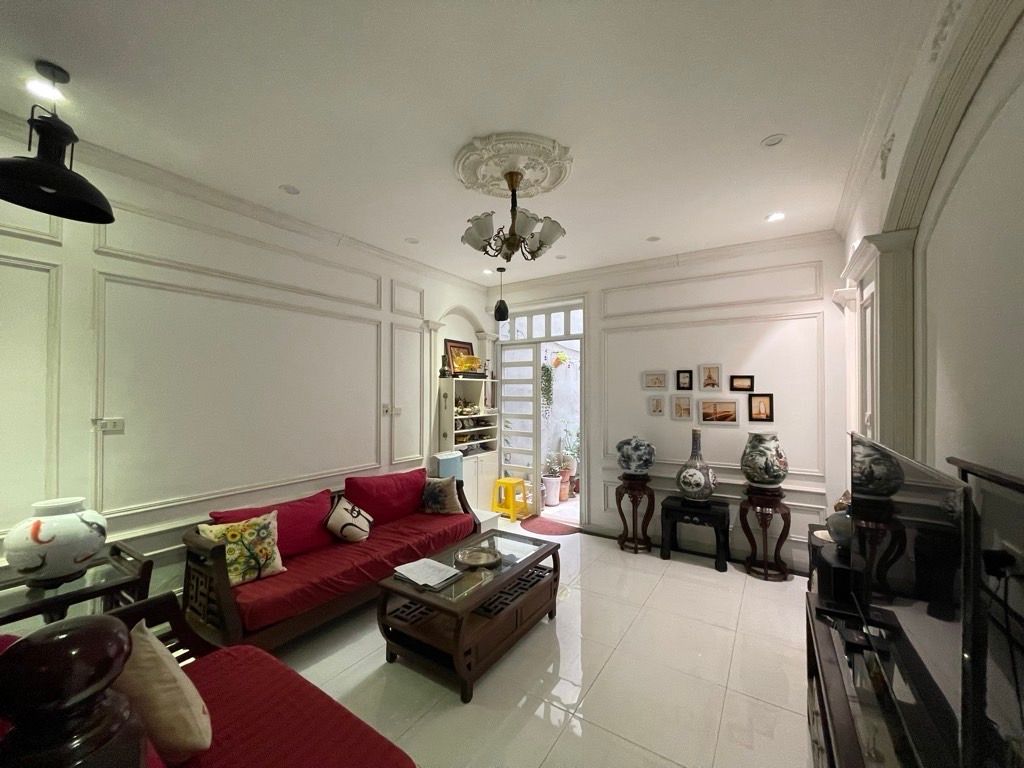 Bán nhà Thái Hà - diện tích 60m2 4 tầng - Ô tô đỗ cửa - giá 14,9 tỷ