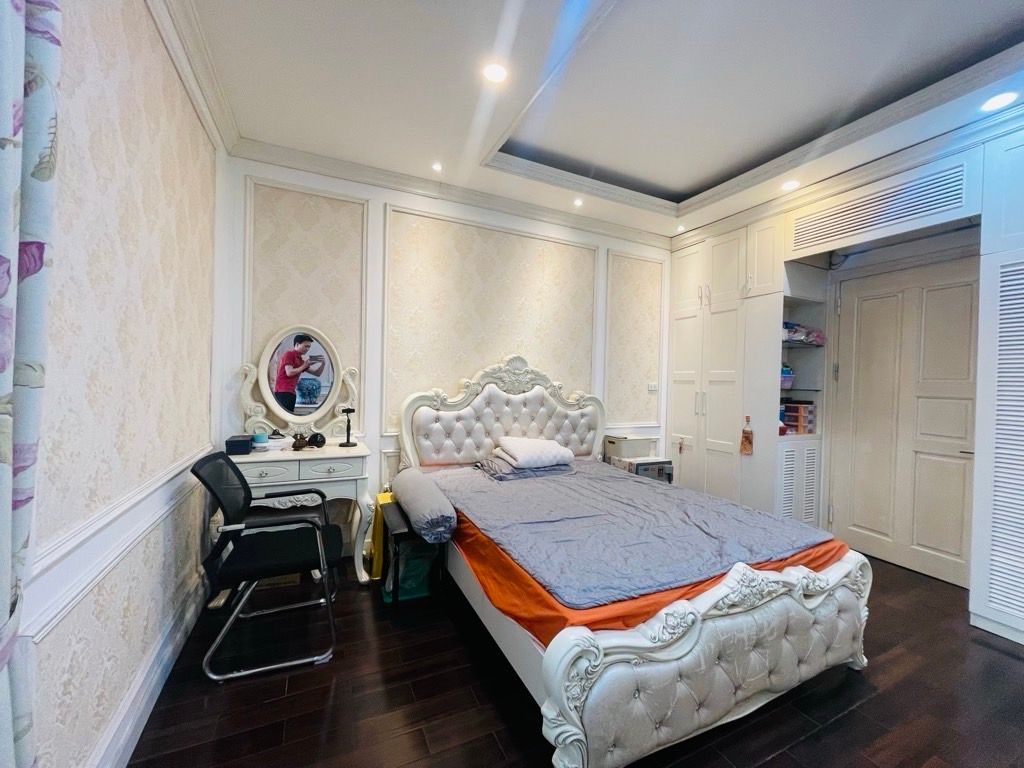 Bán nhà Thái Hà - diện tích 60m2 4 tầng - Ô tô đỗ cửa - giá 14,9 tỷ