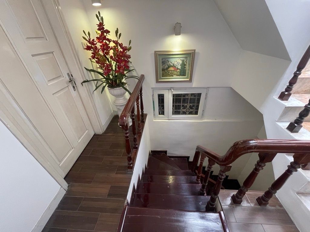 Bán nhà Thái Hà - diện tích 60m2 4 tầng - Ô tô đỗ cửa - giá 14,9 tỷ