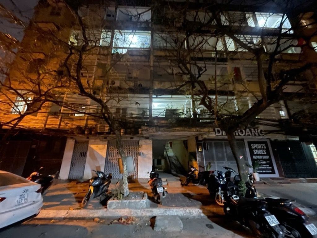 Bán nhà Lương Khánh Thiện - diện tích 42m2 4 tầng - Mặt tiền rộng - giá 4,5 tỷ