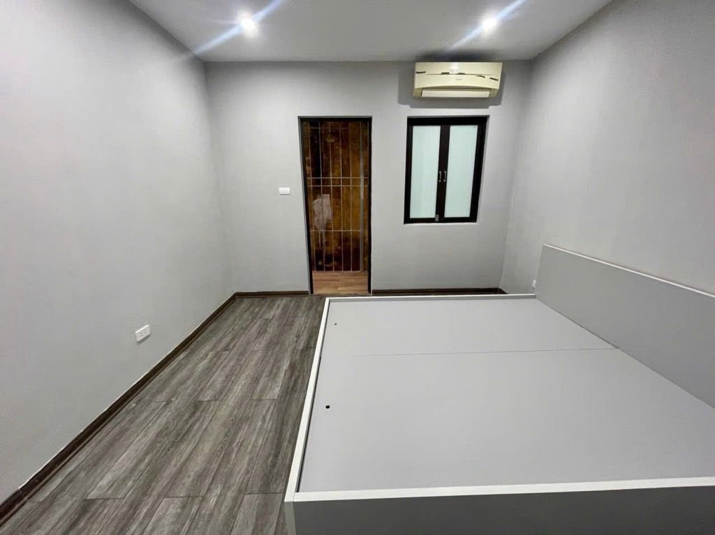 Bán nhà Lương Khánh Thiện - diện tích 42m2 4 tầng - Mặt tiền rộng - giá 4,5 tỷ