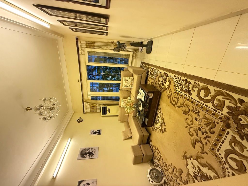 Bán nhà Hoàng Mai - diện tích 56m2 4 tầng - ô tô đỗ cửa - giá 18,2 tỷ