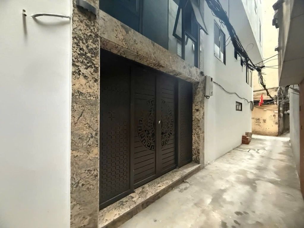 Bán nhà Láng Hạ - diện tích 64.5m2 7 tầng - Nhà mới Koong, ngõ thông - giá 22 tỷ