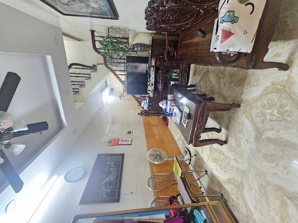 Bán nhà Mai Động - diện tích 32m2 3 tầng - ô tô đỗ cửa - giá 10 tỷ