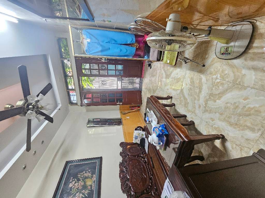 Bán nhà Mai Động - diện tích 32m2 3 tầng - ô tô đỗ cửa - giá 10 tỷ