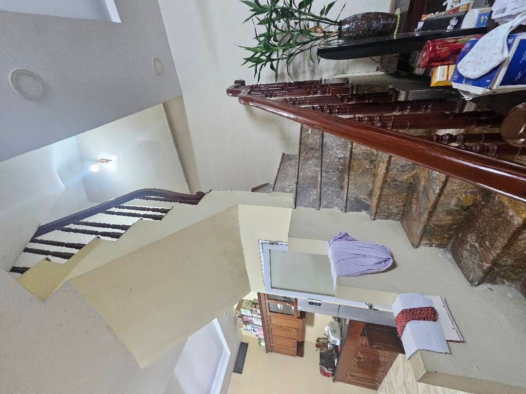 Bán nhà Mai Động - diện tích 32m2 3 tầng - ô tô đỗ cửa - giá 10 tỷ
