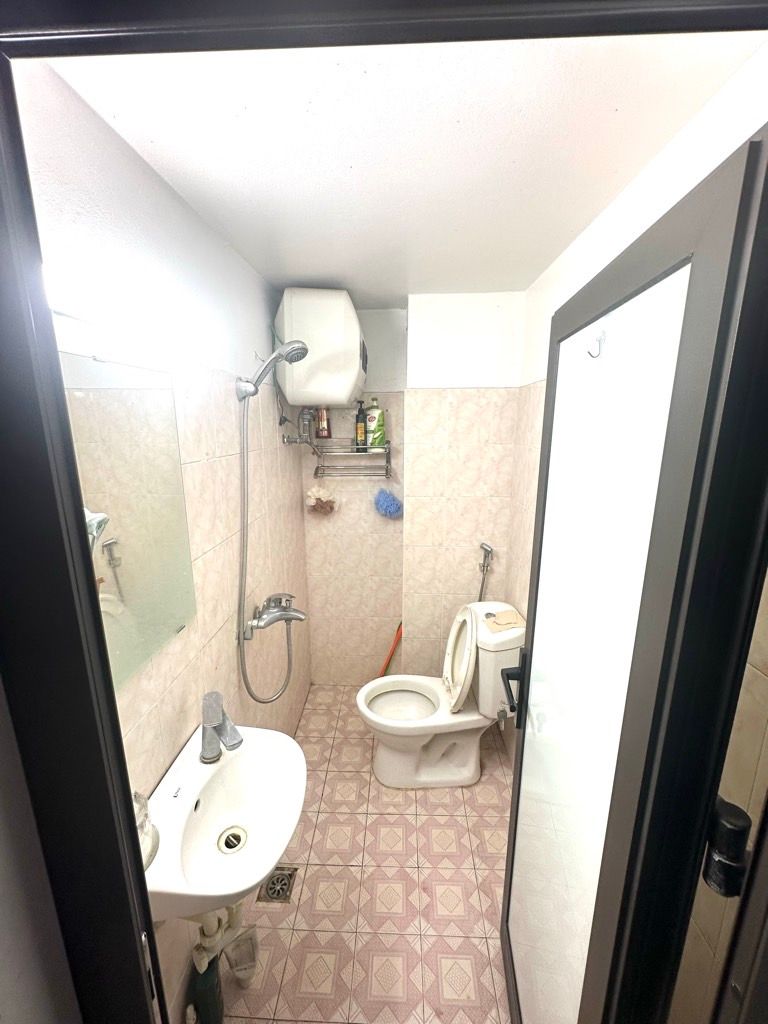 Bán nhà Dương Văn Bé - diện tích 30m2 5 tầng - ô tô tránh - giá 8 tỷ
