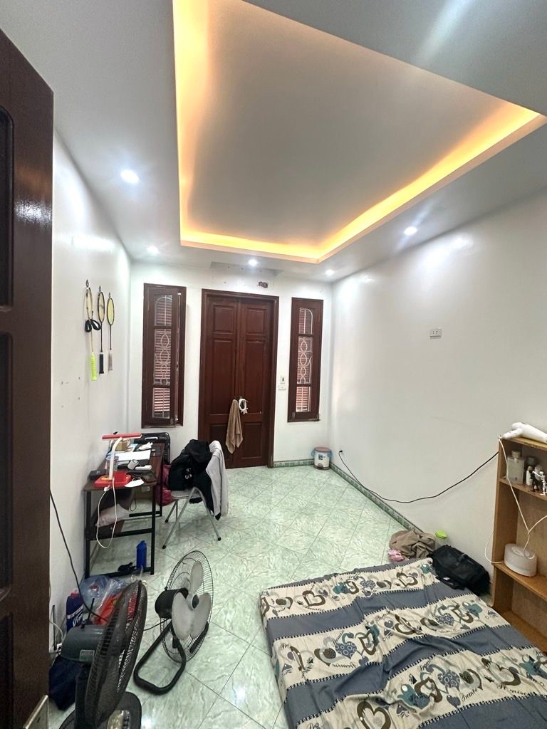 Bán nhà Dương Văn Bé - diện tích 30m2 5 tầng - ô tô tránh - giá 8 tỷ