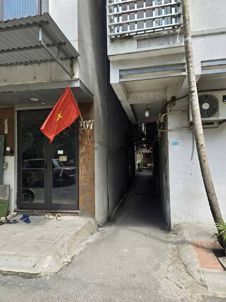 Bán nhà Nguyễn Lương Bằng - diện tích 28.2m2 3 tầng - Cực hiếm, ô tô tránh - giá 7,2 tỷ